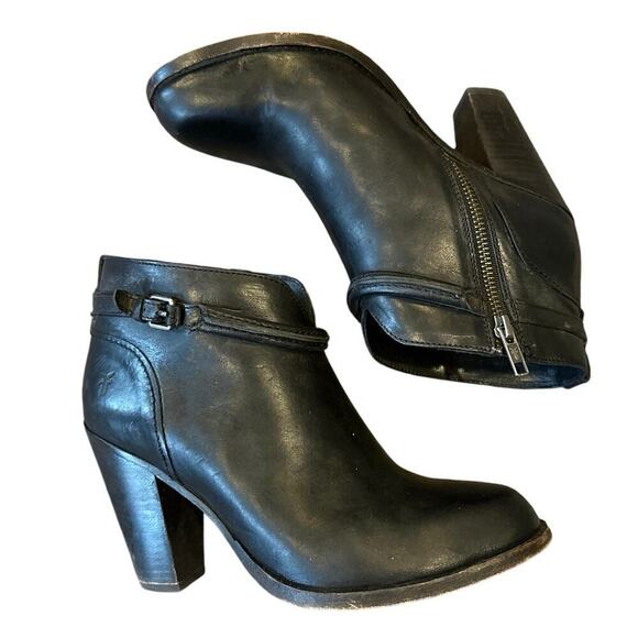 Frye Jenny Leather Ankle Boots Booties Black Stacked Heels Zip Buckle 7.5 B - Picture 6 of 9